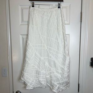 Trendy Vintage White Maxi Skirt With Ruffles & Asymmetric Hem
